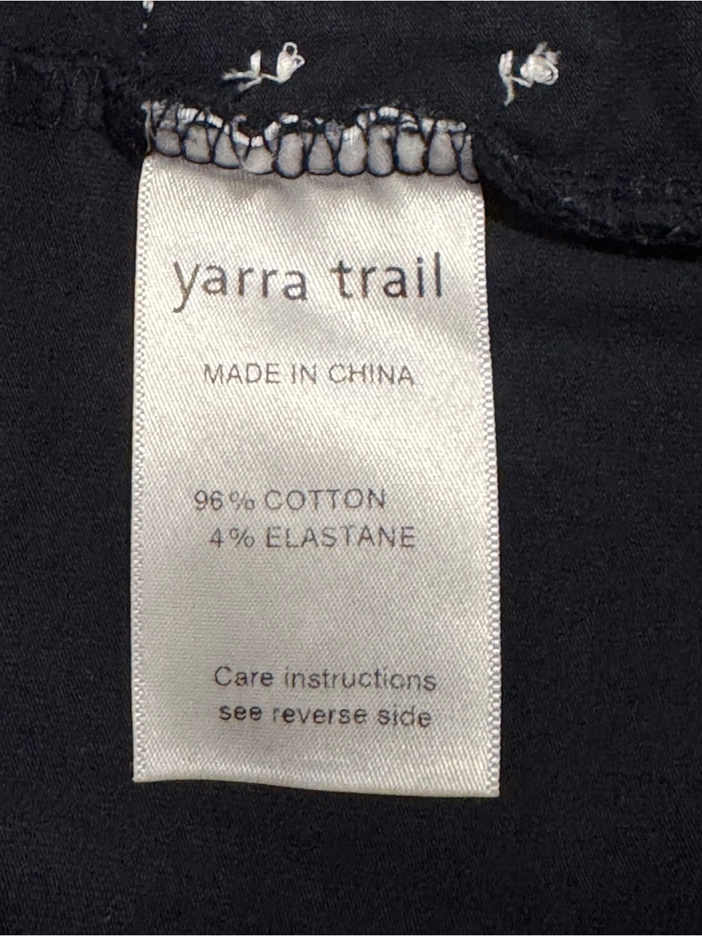 Yarra Trail Navy V-Neck Short Sleeve Top White Contrast Stitching Women's Size S - Picture 8 of 9